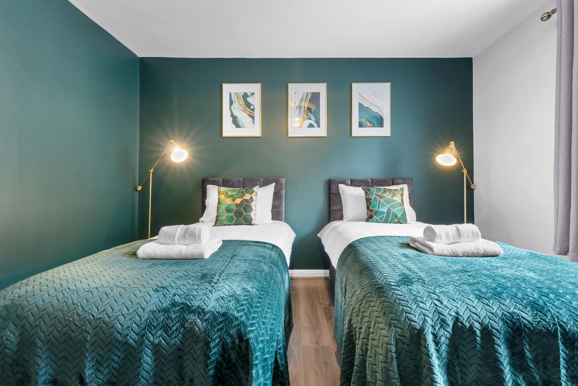Chic 2 Bedroom Apartment Near Liverpool Street By Gold Stays Londres Exterior foto
