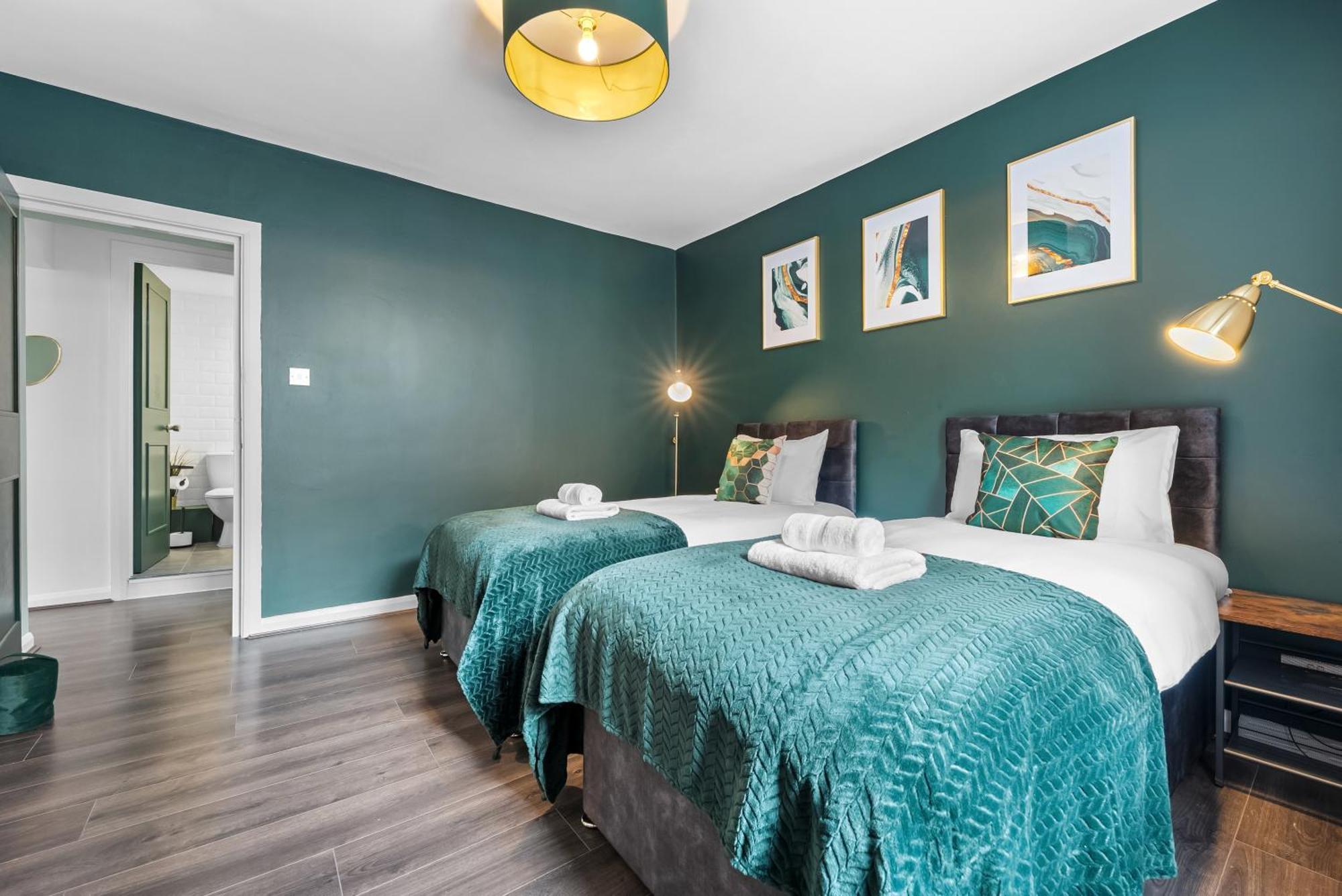 Chic 2 Bedroom Apartment Near Liverpool Street By Gold Stays Londres Exterior foto